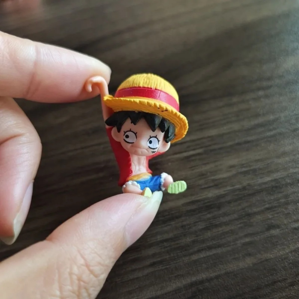 ワンピース チョッパー ルフィ ロウ ドフラミンゴ エース  - Capsule Toy Gashapon のレビューと価格